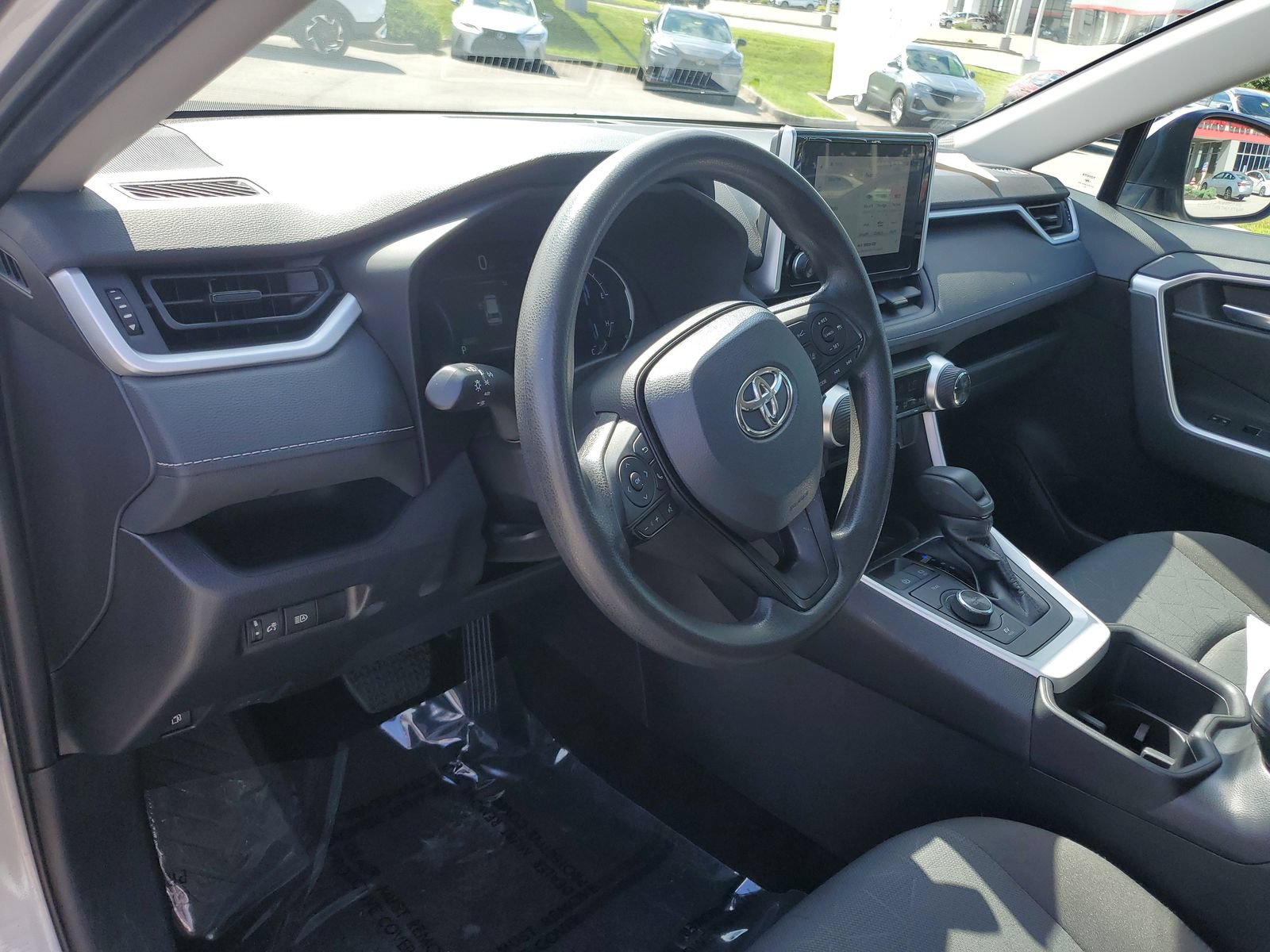 Certified 2024 Toyota RAV4 XLE AWD/4WD image 20