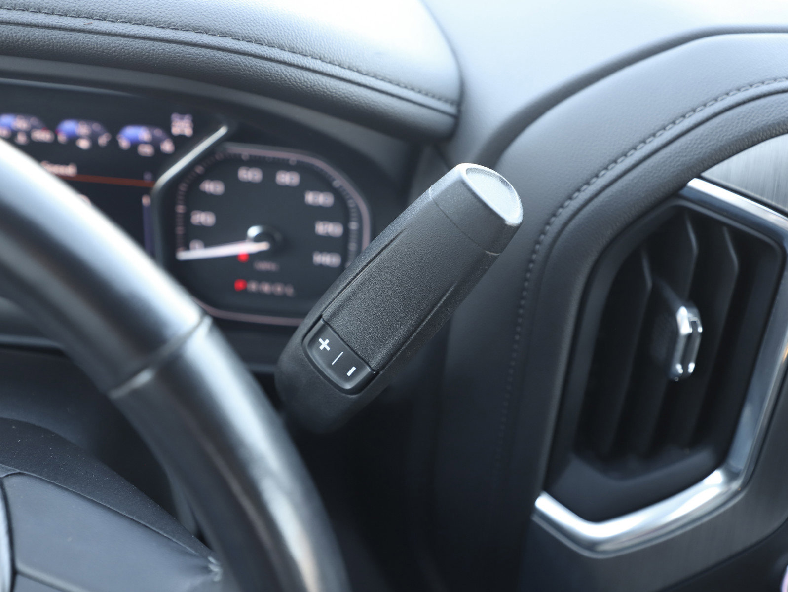 Used 2022 GMC Sierra 3500 Denali image 22