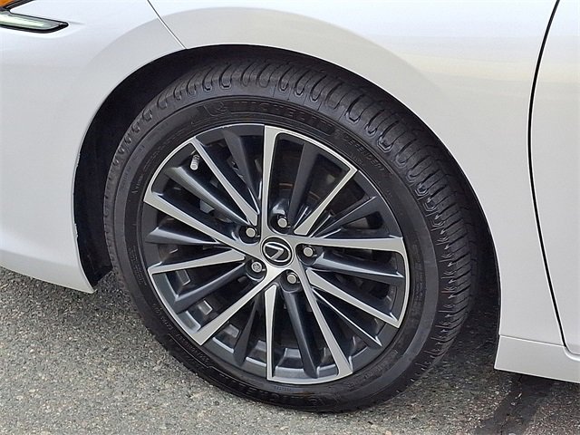 Used 2023 Lexus ES 350 350 w/ Premium Package image 29