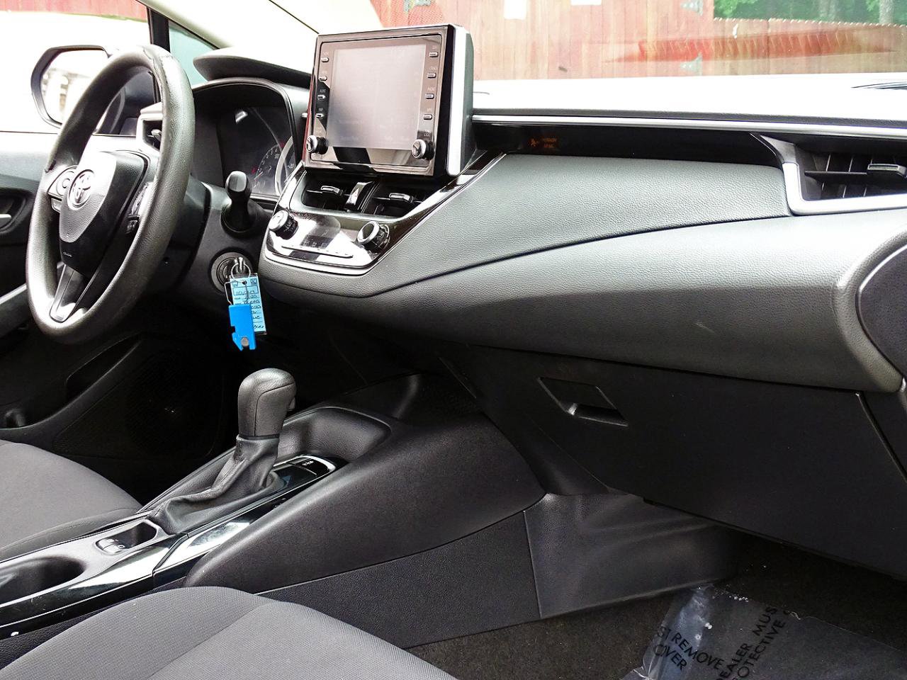 Used 2020 Toyota Corolla LE FWD image 33
