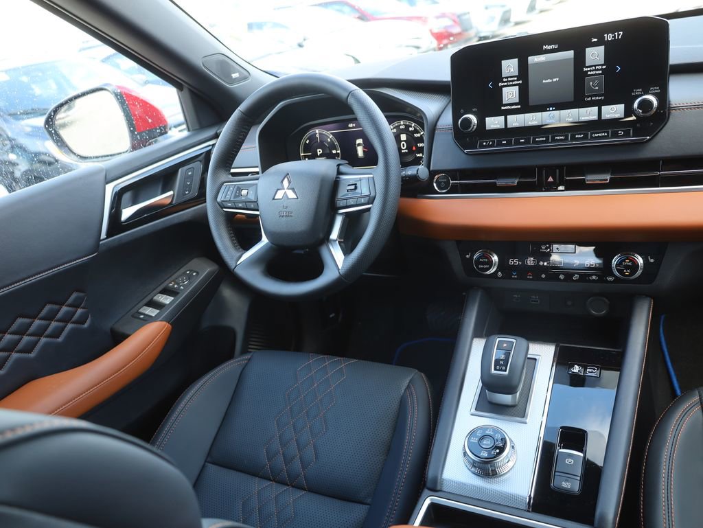New 2025 Mitsubishi Outlander SEL image 28