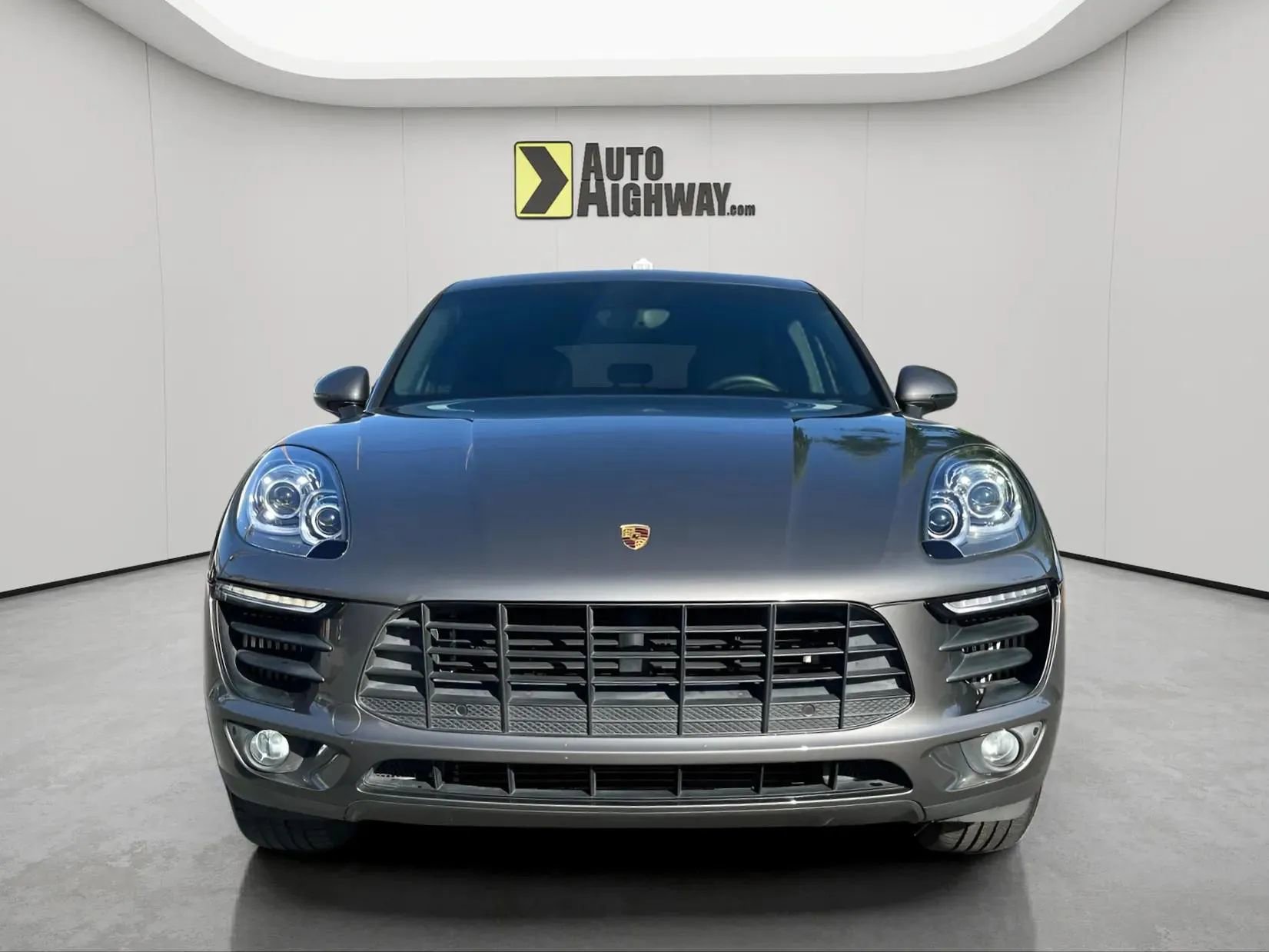 Used 2016 Porsche Macan S image 10
