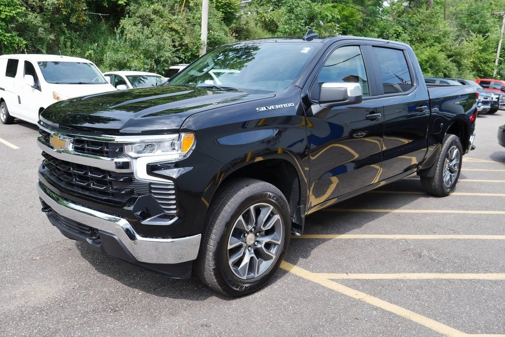 New 2026 Chevrolet Silverado 1500 LT w/ Leather Package image 4