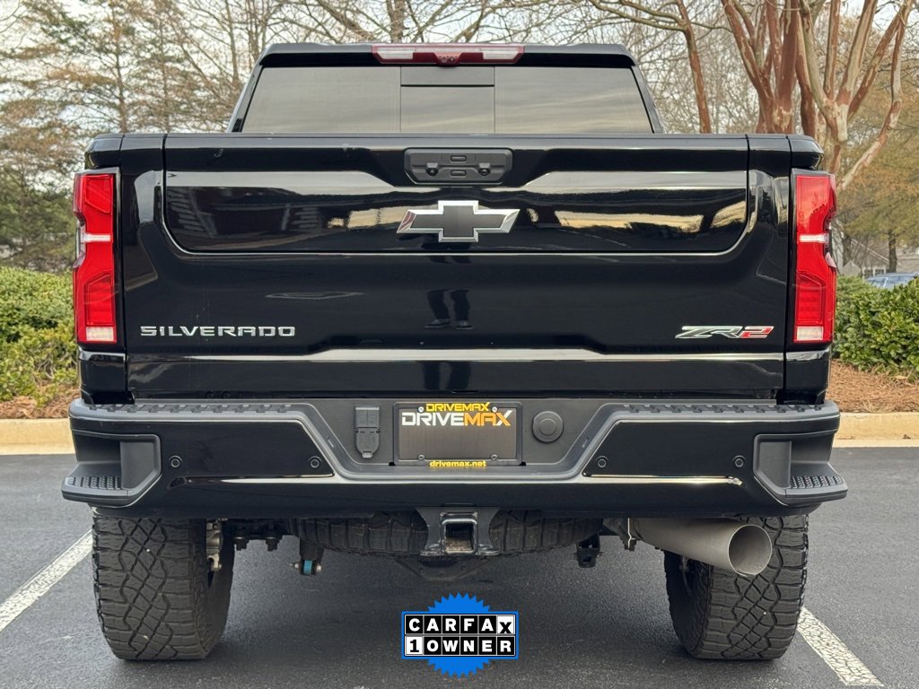 Used 2025 Chevrolet Silverado 2500 ZR2 w/ Technology Package image 8