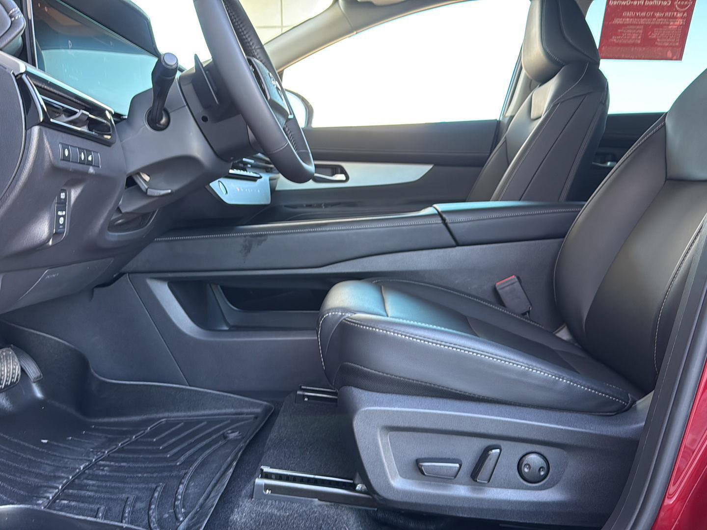 Used 2025 Nissan Murano SL AWD/4WD image 16