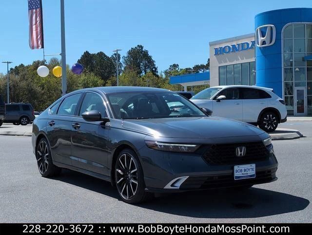 New 2026 Honda Accord Touring image 7