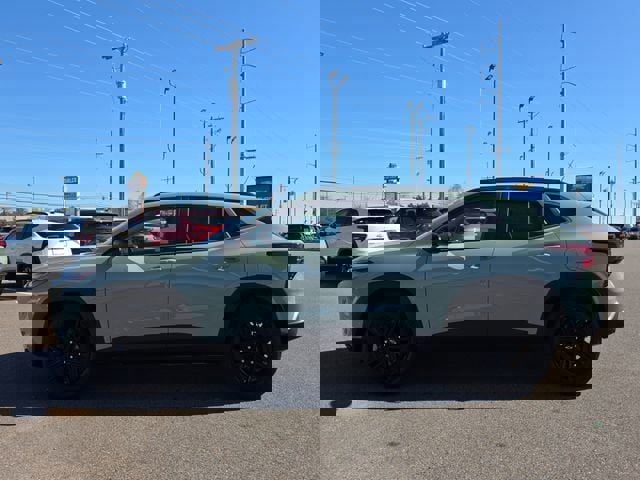 New 2026 Chevrolet Trax ACTIV w/ Driver Confidence Package image 2