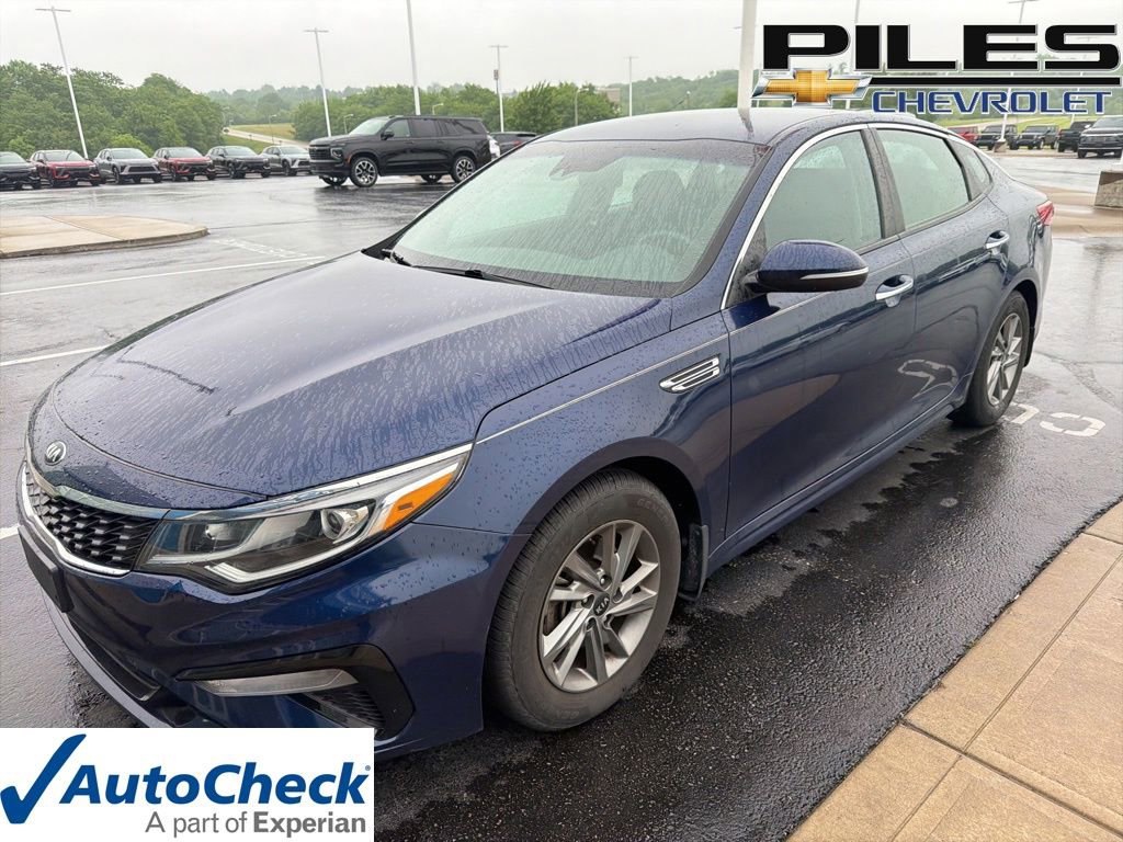 Used 2019 Kia Optima LX FWD image 1