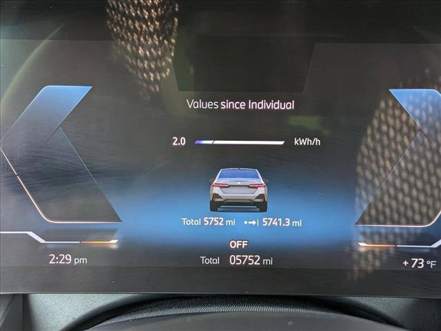Certified 2025 BMW i5 eDrive40i w/ M Sport Package RWD image 11