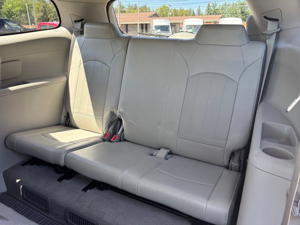 Used 2017 Buick Enclave Leather w/ Trailering Package FWD image 13
