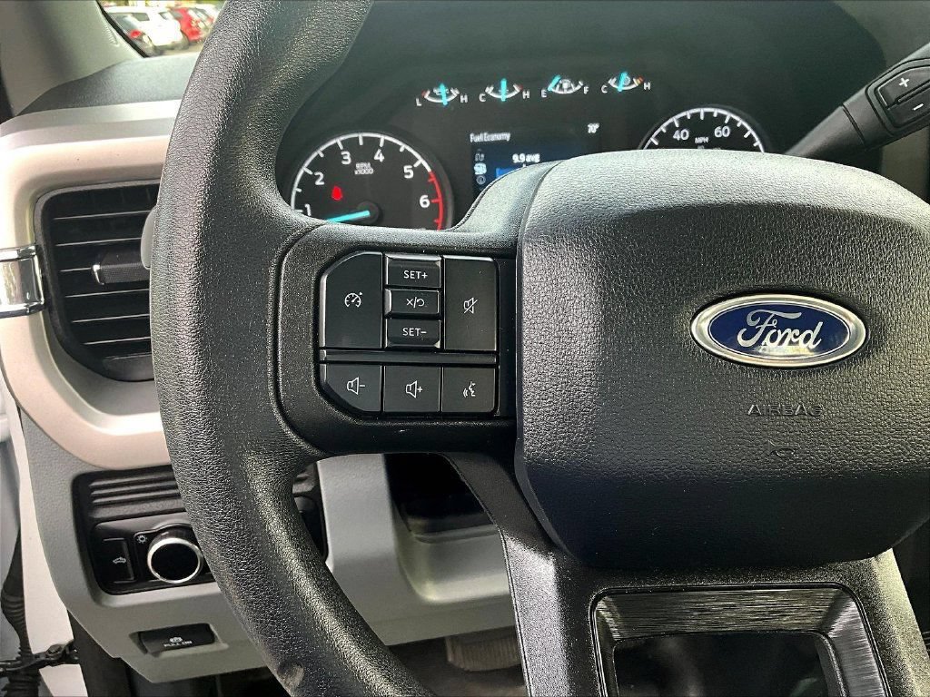 Used 2025 Ford F250 XL AWD/4WD image 10