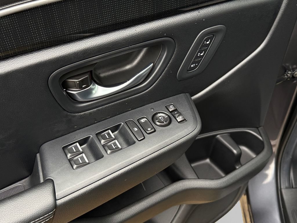 Used 2025 Honda Pilot Elite image 20