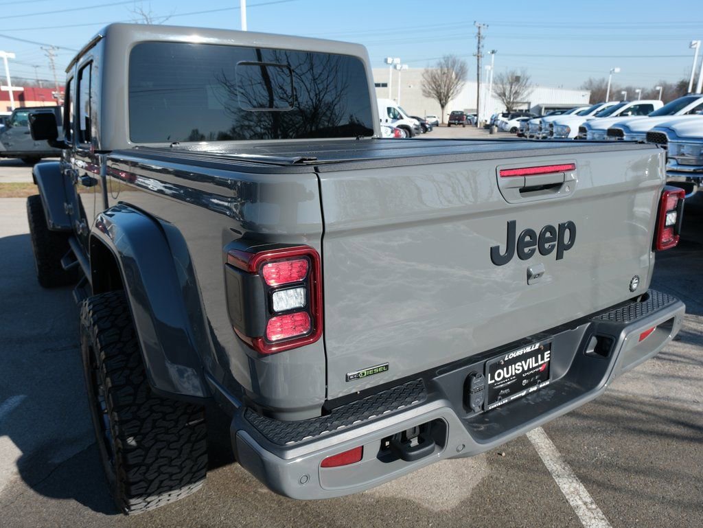 Used 2022 Jeep Gladiator Overland image 8