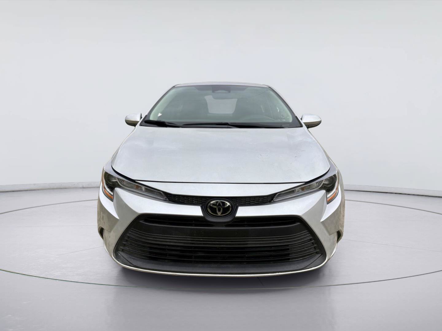 Used 2025 Toyota Corolla LE FWD image 5
