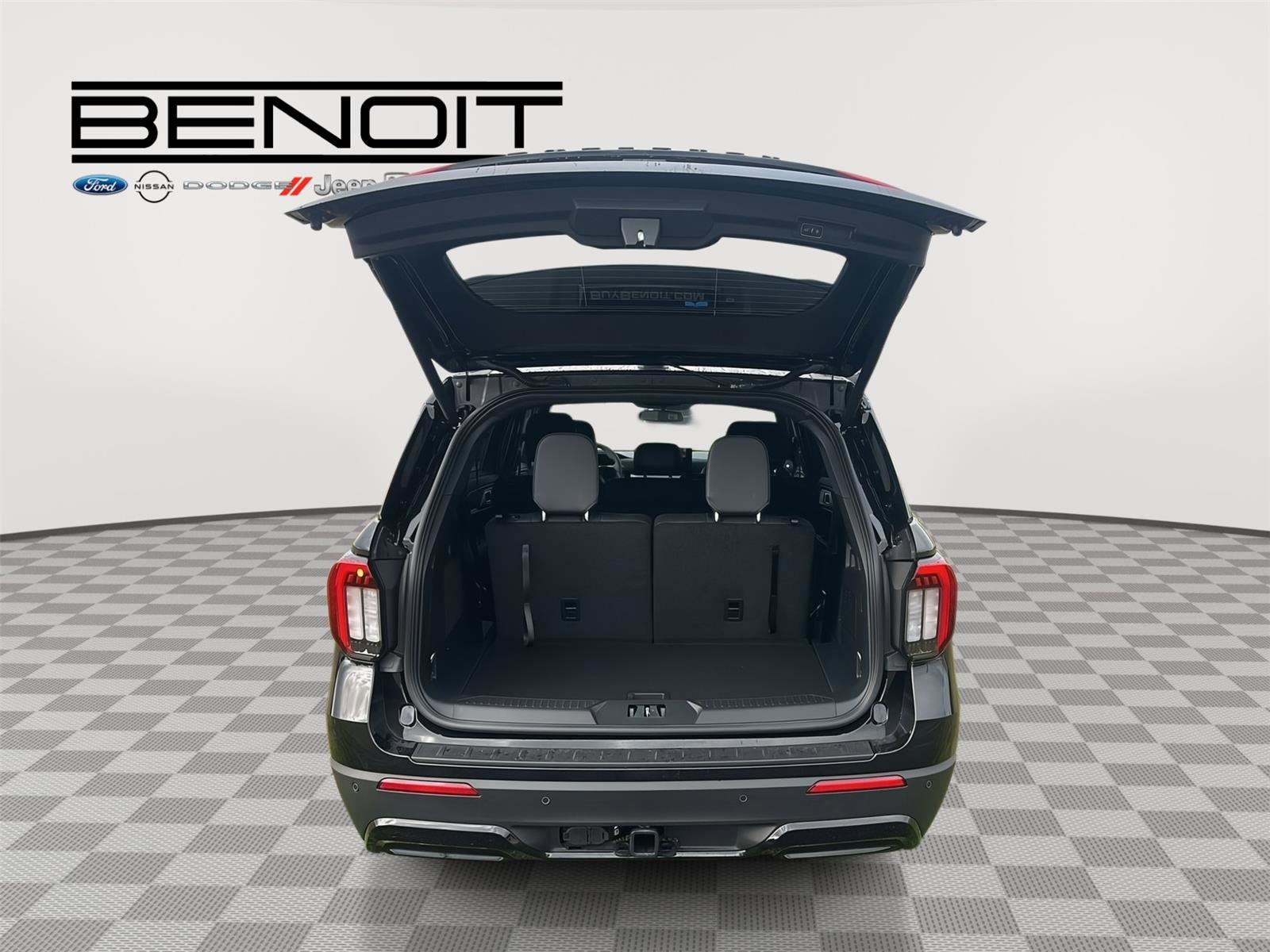 New 2026 Ford Explorer ST-Line image 9