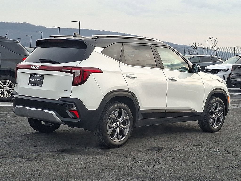 Certified 2024 Kia Seltos S image 6