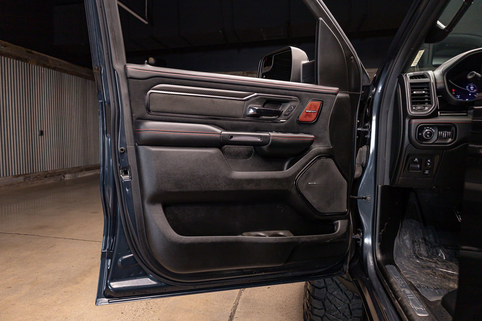 Used 2025 RAM 1500 RHO w/ RHO Level 1 Equipment Group image 29