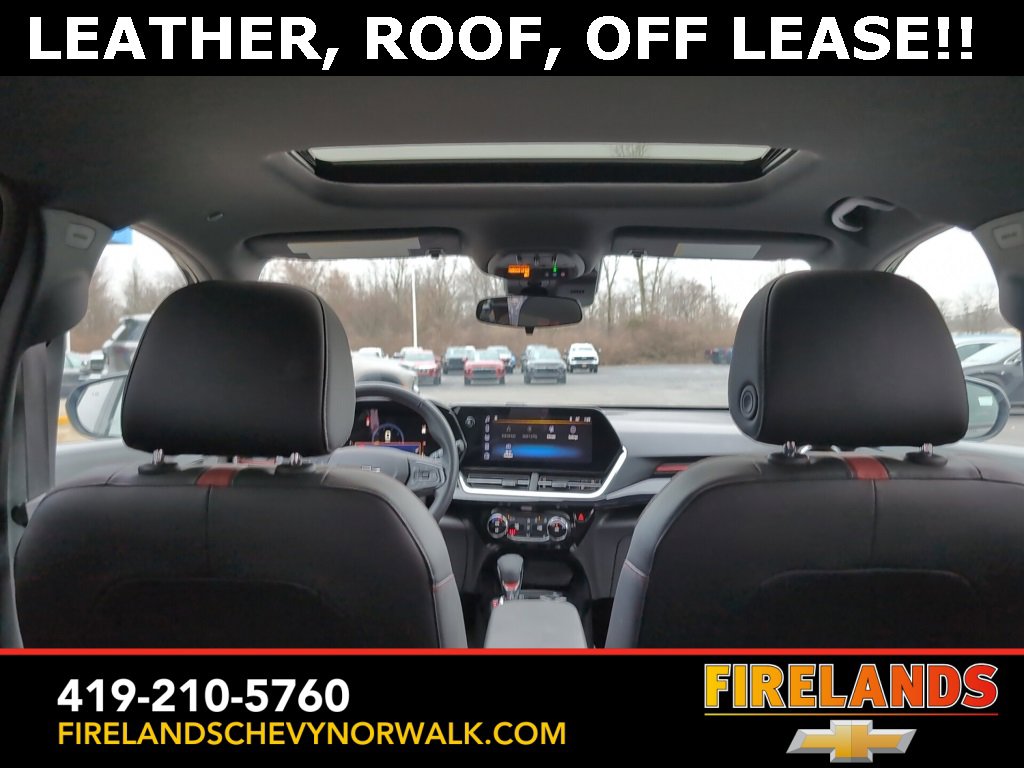 Certified 2025 Chevrolet Trax RS w/ Sunroof Package image 43