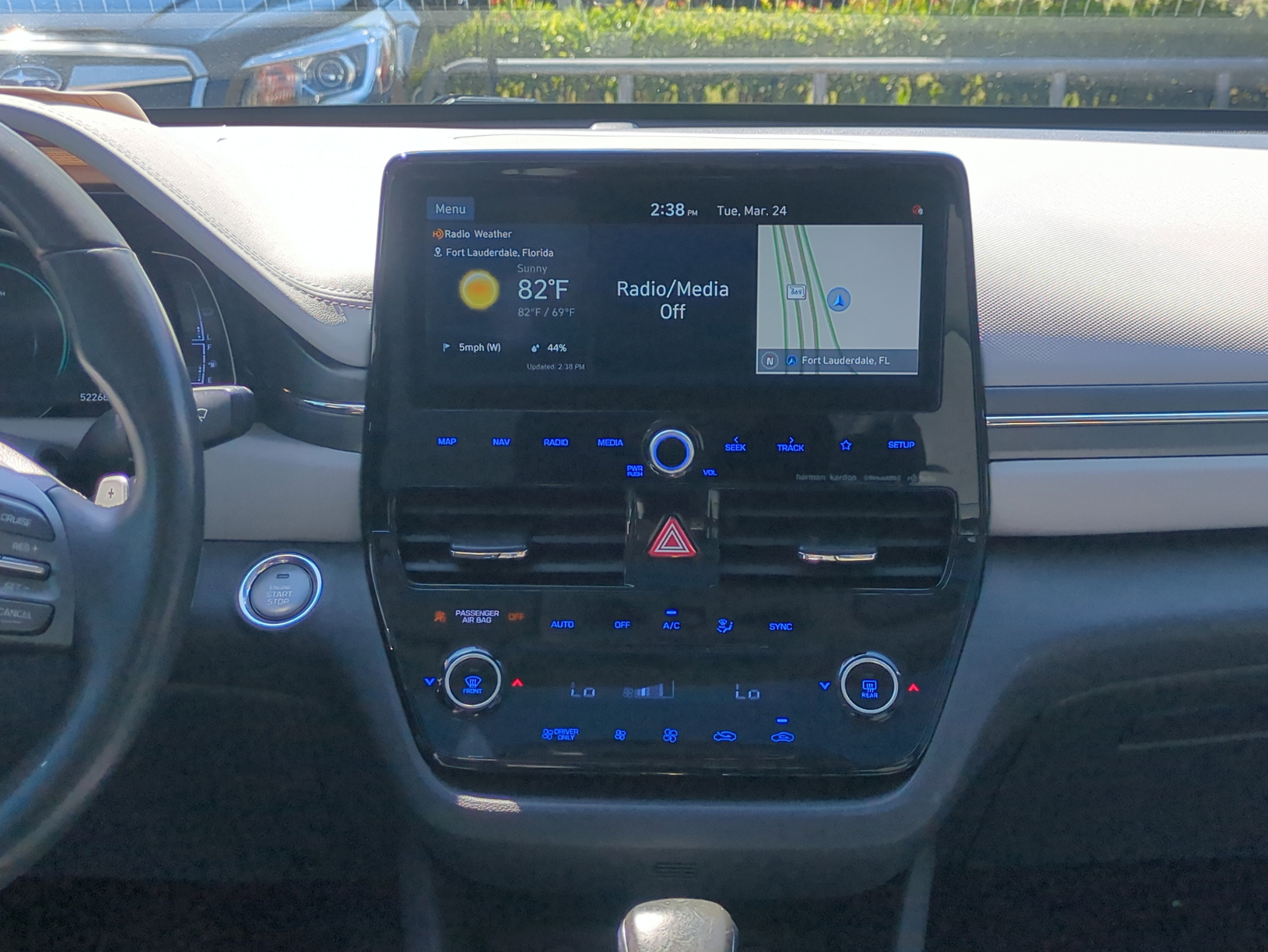 Used 2020 Hyundai Ioniq Limited image 19