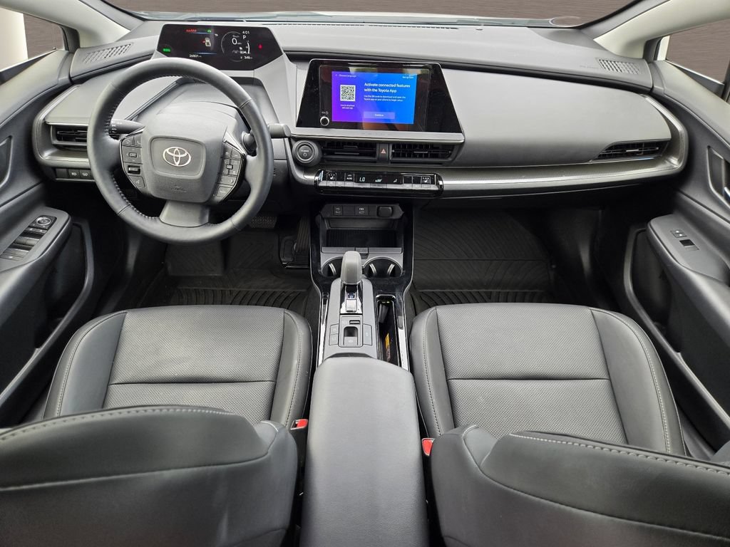 Used 2025 Toyota Prius FWD image 16