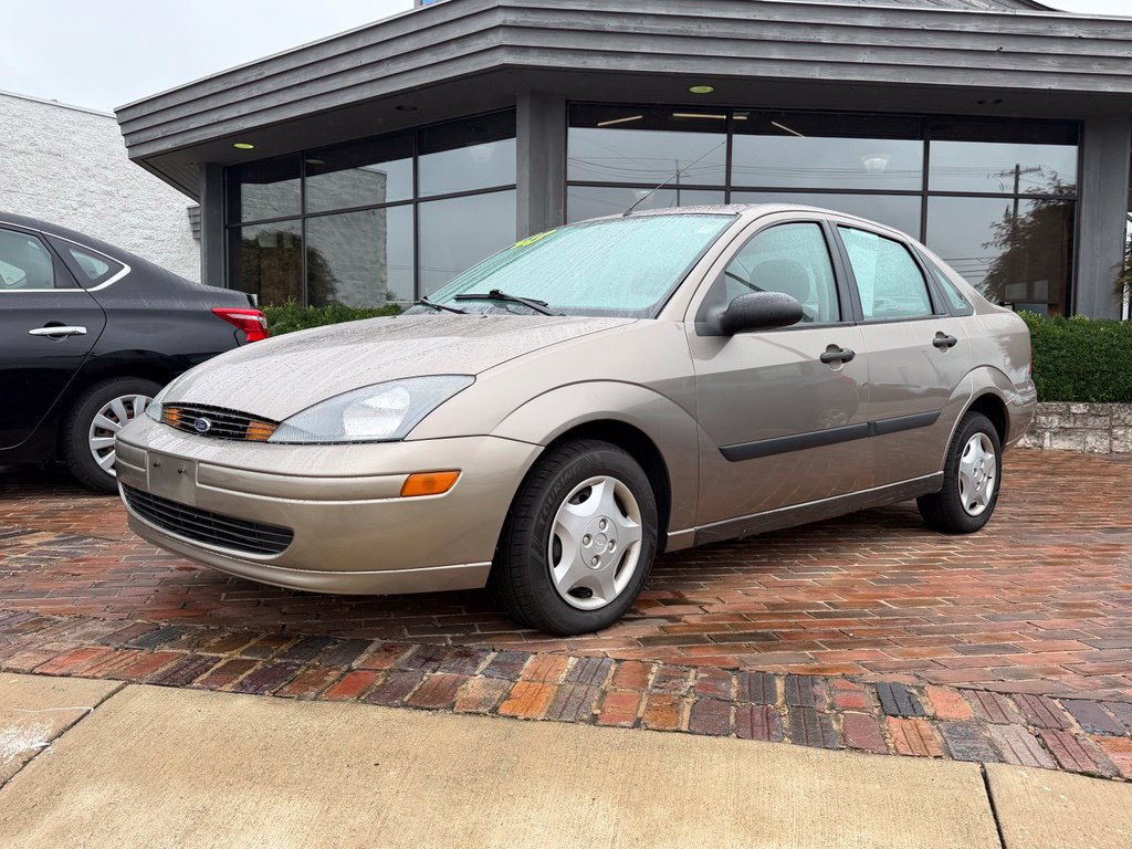 Used 2003 Ford Focus LX FWD image 2