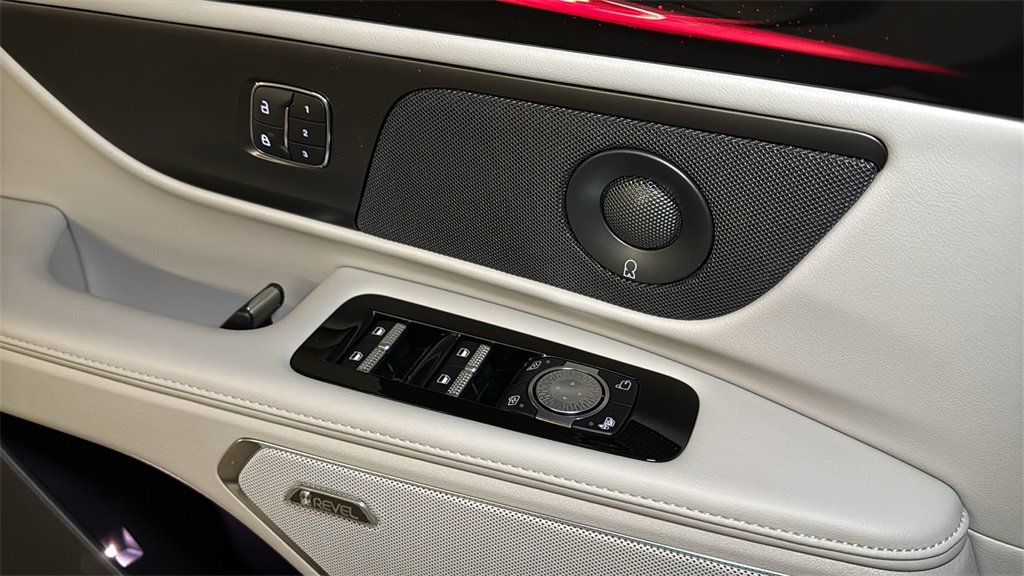 New 2026 Lincoln Nautilus Premier w/ Equipment Group 102A image 36