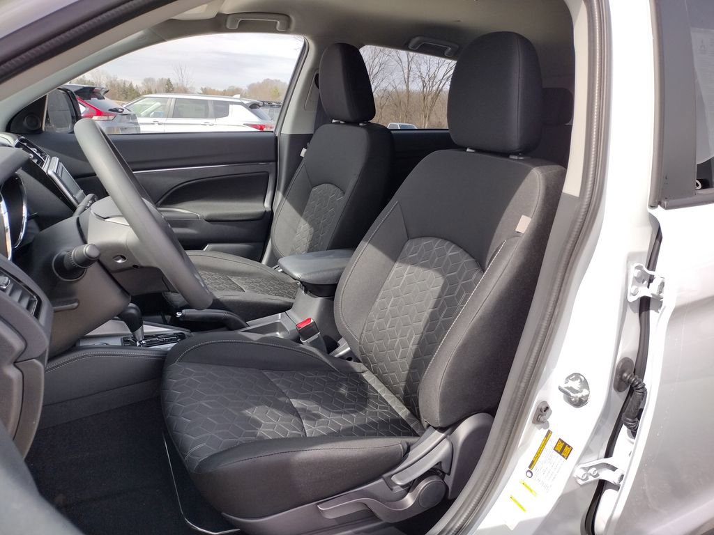 New 2026 Mitsubishi Outlander Sport ES image 6