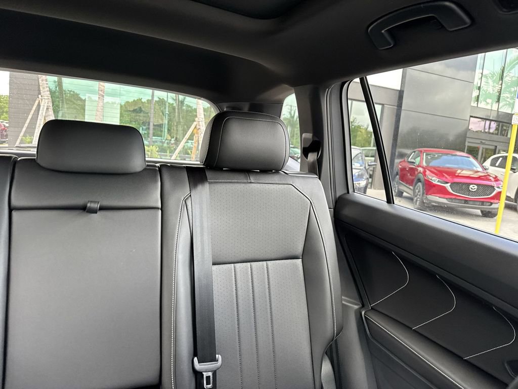 Used 2023 Volkswagen Tiguan SE R-Line image 19
