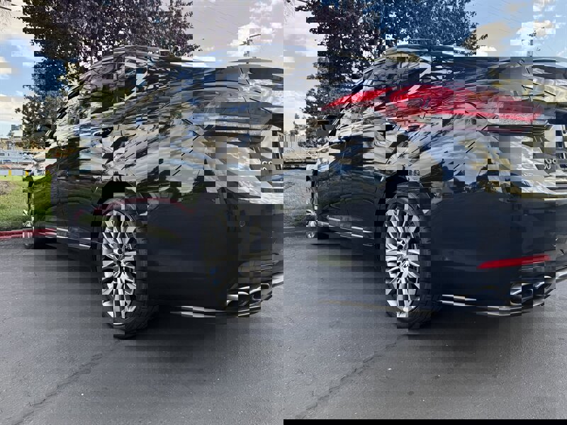 Used 2017 Genesis G80 5.0 Ultimate image 11