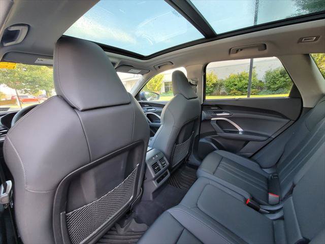 Used 2025 Audi Q5 Premium Plus w/ Premium Plus AWD/4WD image 21