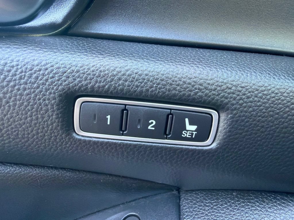 Used 2018 Honda Accord EX-L image 42