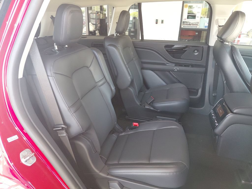 New 2026 Lincoln Aviator AWD image 56