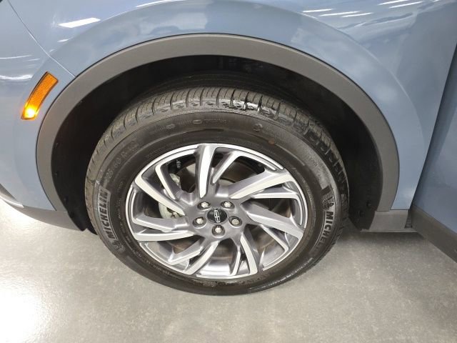 Used 2023 Lincoln Corsair AWD w/ Equipment Group 101A image 31