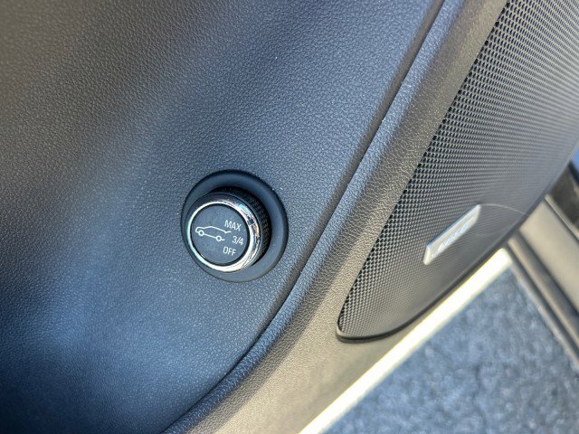 Used 2019 Chevrolet Blazer Premier w/ Sun and Wheels Package image 16