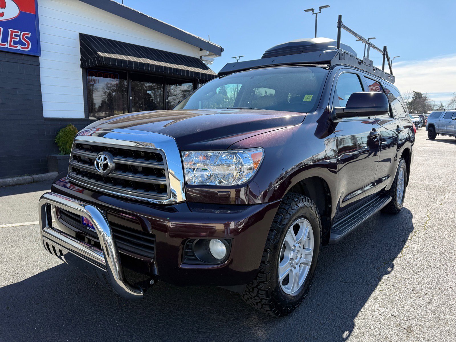 Used 2012 Toyota Sequoia SR5 w/ Premium Pkg image 2