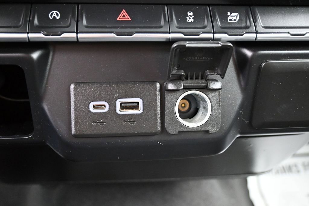 Used 2020 Chevrolet Silverado 1500 LT w/ Trailering Package AWD/4WD image 17