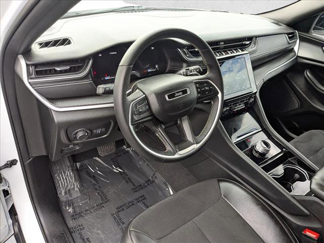 Used 2023 Jeep Grand Cherokee Altitude image 10