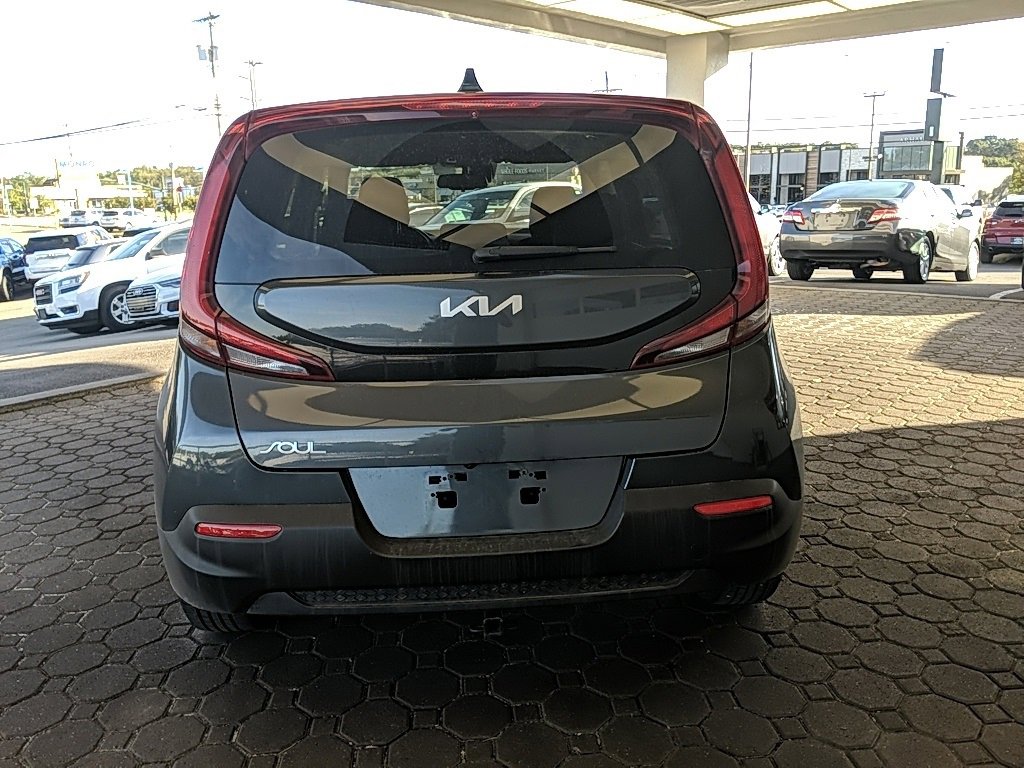 Used 2022 Kia Soul S image 6