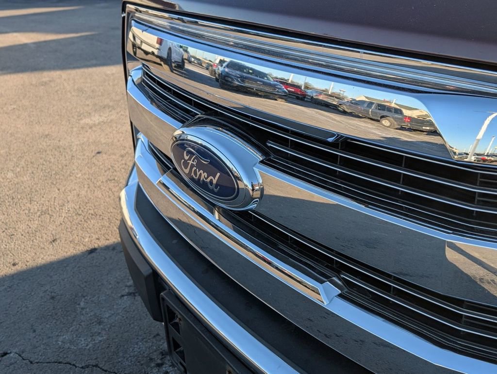 Used 2016 Ford F150 Lariat image 11