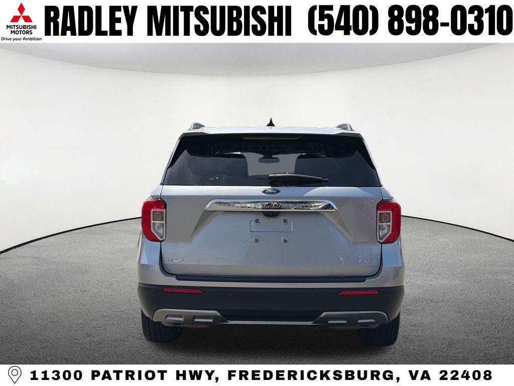Used 2022 Ford Explorer XLT w/ Equipment Group 202A image 16