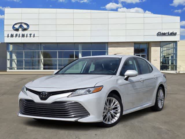 Used 2019 Toyota Camry XLE FWD image 1