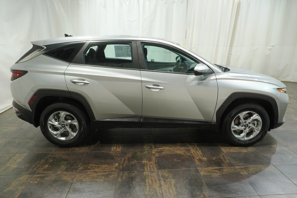 Used 2024 Hyundai Tucson SE AWD/4WD image 4