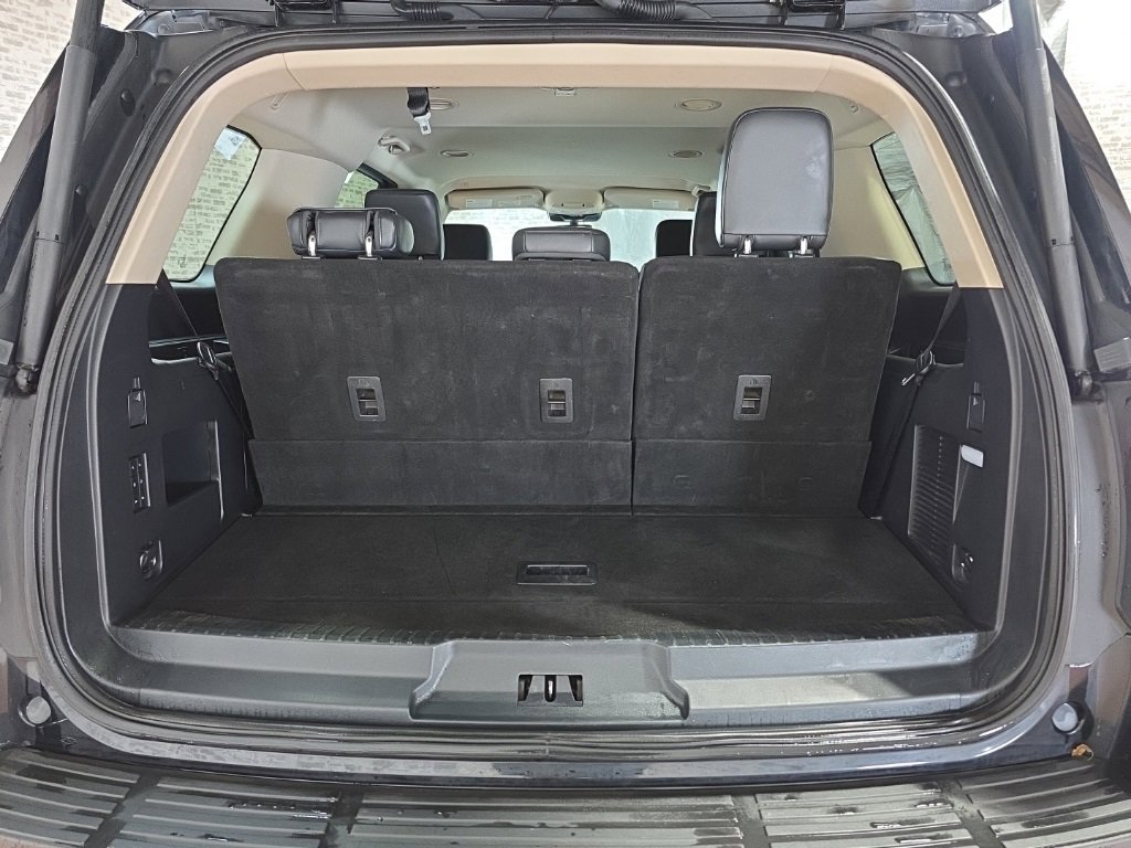 Used 2024 Ford Expedition XLT image 15