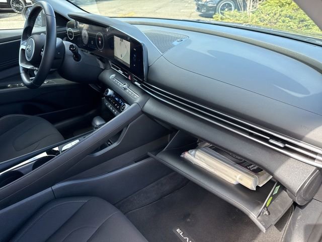 Used 2023 Hyundai Elantra SEL w/ Convenience Package image 27