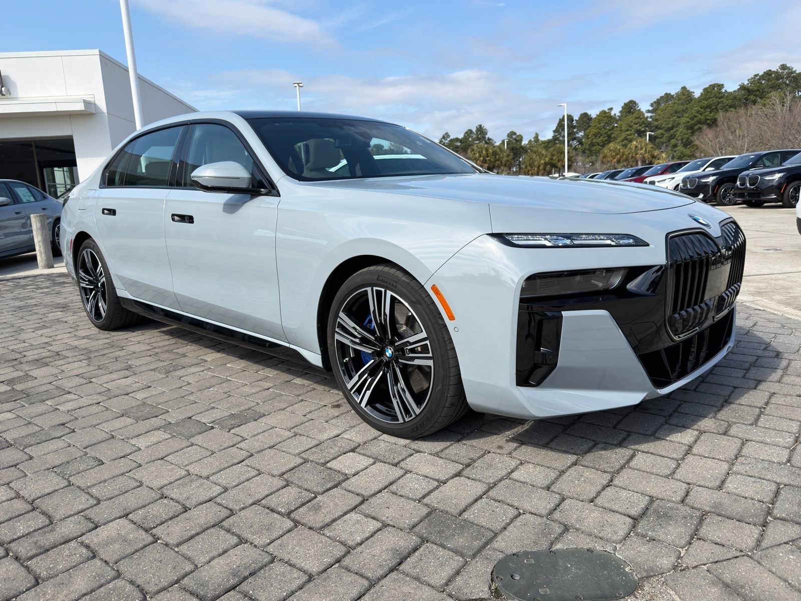 Certified 2024 BMW 760i xDrive w/ Executive Package image 7