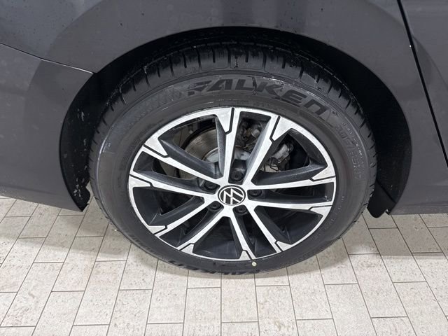 Certified 2023 Volkswagen Jetta Sport image 31