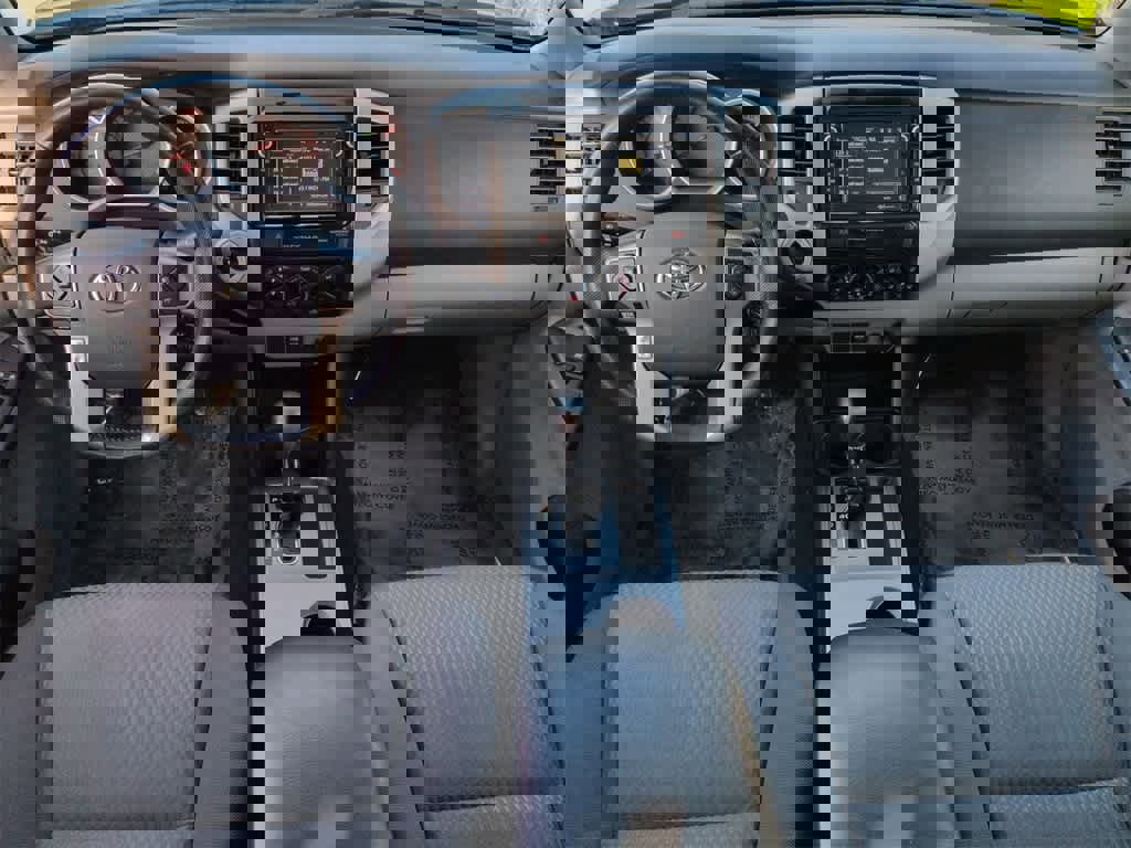 Used 2015 Toyota Tacoma 4x4 Double Cab image 16
