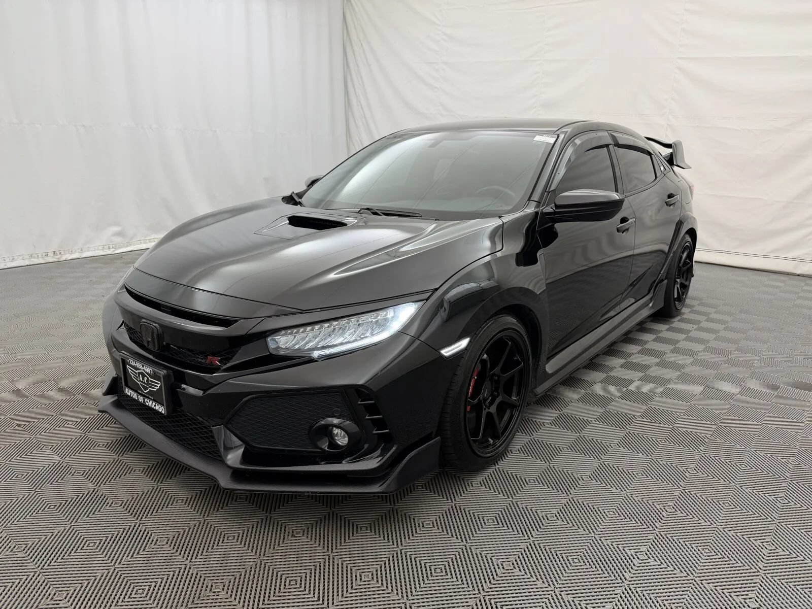 Used 2018 Honda Civic Type R image 2