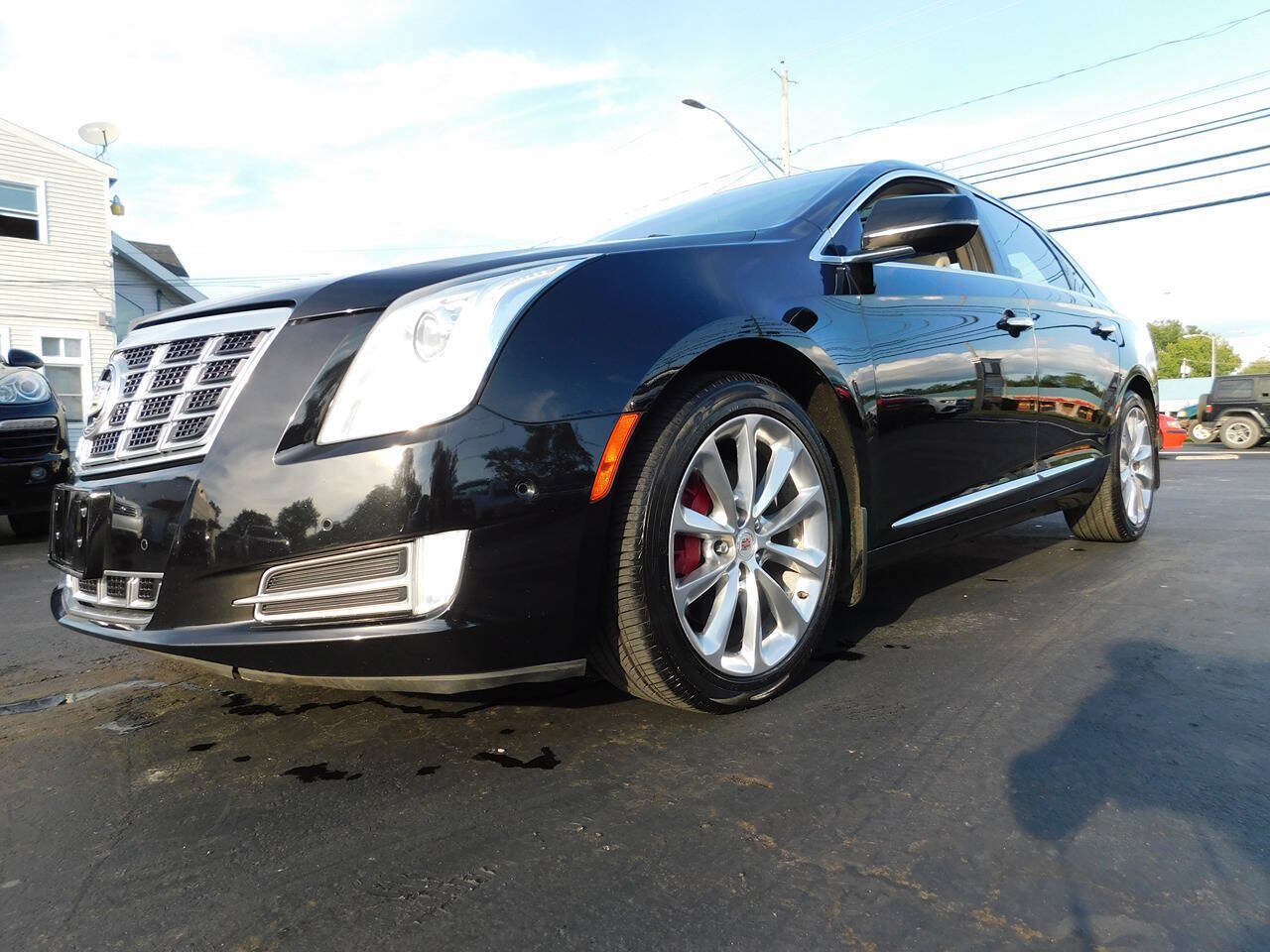 Used 2014 Cadillac XTS Luxury w/ Driver Awareness Package FWD image 29