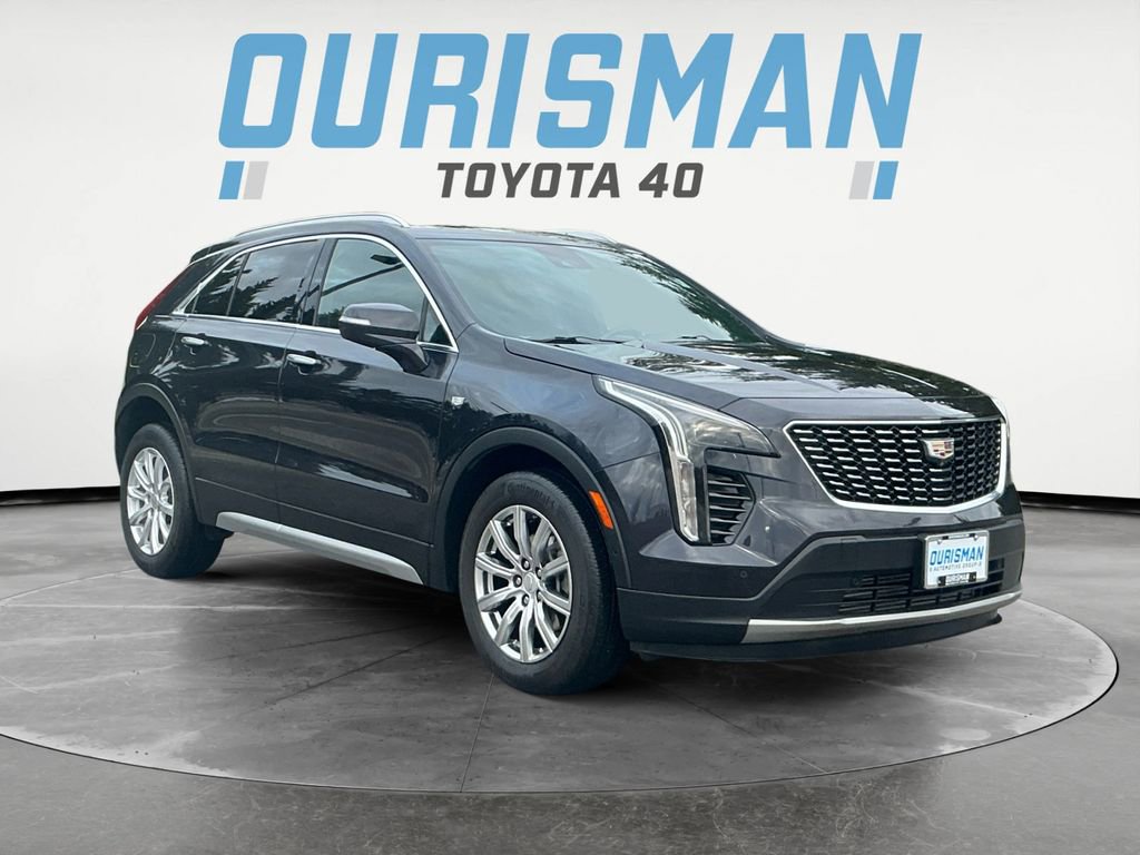 Used 2022 Cadillac XT4 Premium Luxury w/ Enhanced Visibility Package image 8